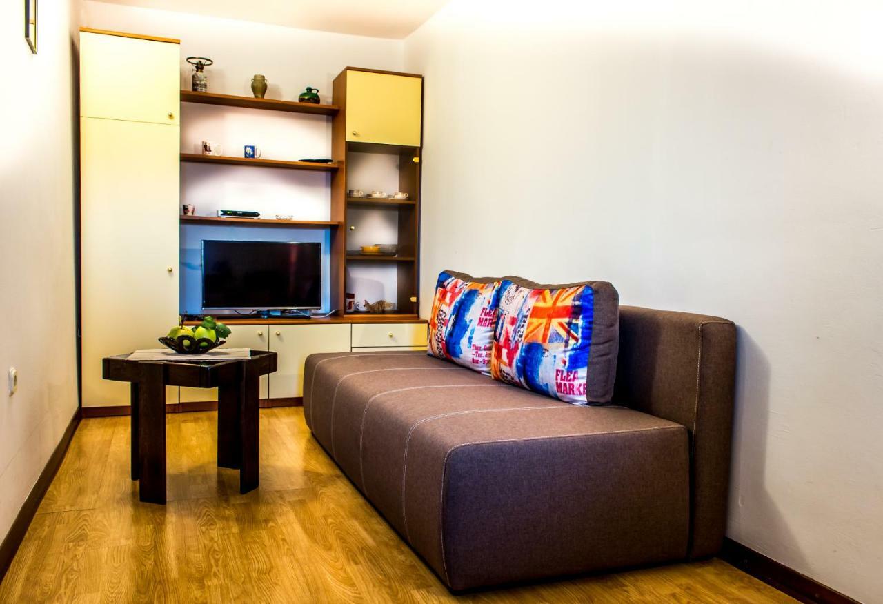 Apartman Dina ริซิกา ภายนอก รูปภาพ